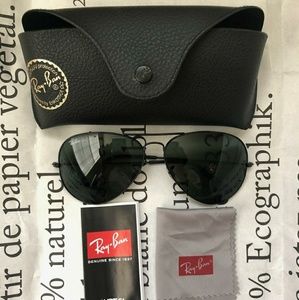 Ray-Ban Aviator Men's Sunglasses with Black Frame